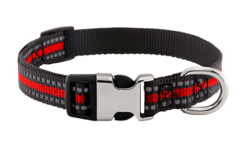 Collare per Cani Riflettente Personalizzato con Fibbia Collare per cane riflettente rosso con fibbia metallica incisa, lunghezza 27-40 cm, con D-ring per attacco guinzaglio.