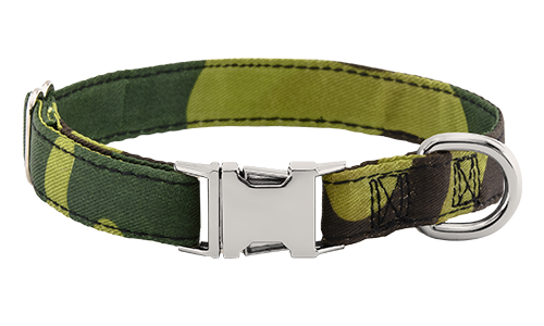 Collare per Cani con Fibbia Collare per cane camouflage con fibbia metallica regolabile, lunghezza 27 - 40 cm, con D-ring per attacco.