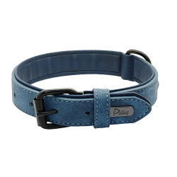 Collare per cane in velluto blu, lunghezza 49-52cm e larghezza 2,7cm, con fibbia metallica nera e D-ring per un look stiloso.